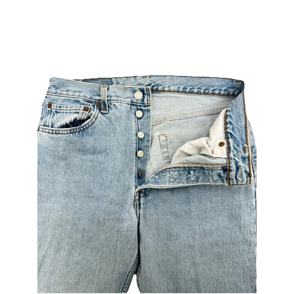 Levi's 501 Straight Leg Jeans Light Blue Cotton Button Fly Regular Fit Men